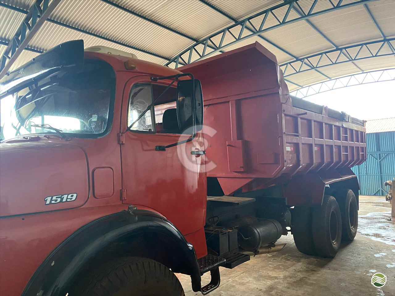 CAMINHAO MERCEDES-BENZ MB 1519 Caçamba Basculante Truck 6x2 CR Máquinas Agrícolas CASSILANDIA MATO GROSSO DO SUL MS